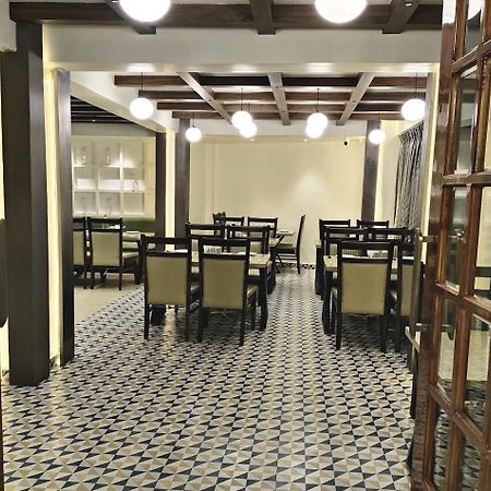 Serenity Taksa Palace Hotel Darjeeling  Bagian luar foto
