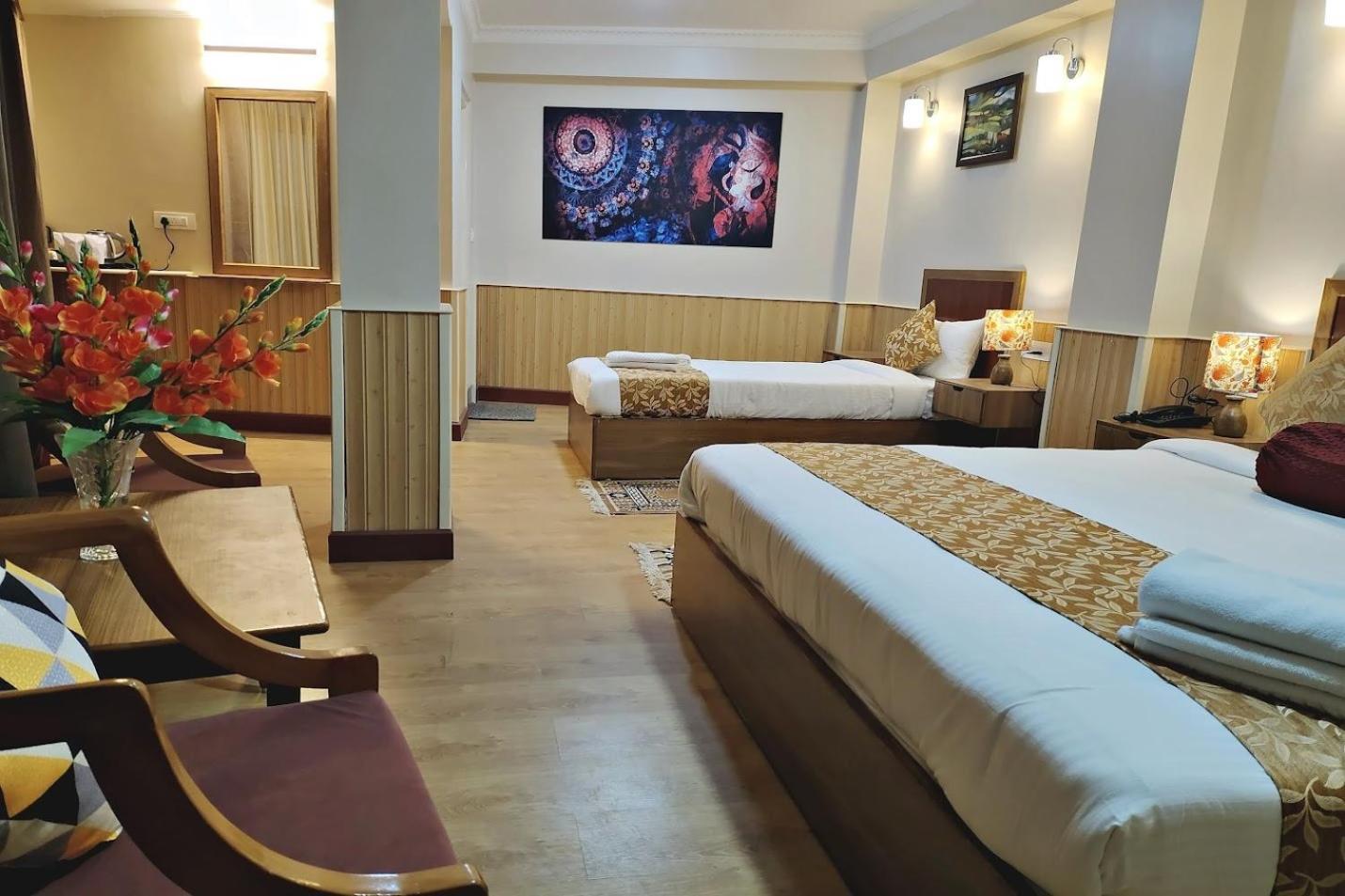 Serenity Taksa Palace Hotel Darjeeling  Bagian luar foto